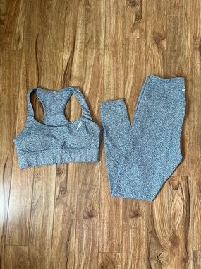 DOYOUEVEN Sports Bra & Leggings Set